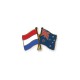 Fahnennadel Niederlande - Australien, auch Freundschaftsnadel genannt. Luxusversion aus hochwertigem Messing, vergoldet mit Fahnen aus Hartemaille. Mit Butterfly-Verschluss.