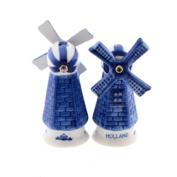 Salt and pepper set Delft blue stone mill Holland Salt and pepper set Delft blue stone mill Holland