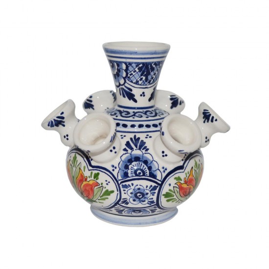 Diese Delfter blaue kleine Tulpenvase ist mit farbigen Tulpen und traditionellen Delfter Blaumotiven verziert. Diese schöne Vase mit orangefarbenen Tulpen ist handbemalt und hat 7 Öffnungen. 