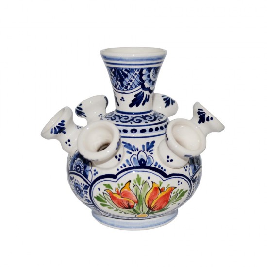 Diese Delfter blaue kleine Tulpenvase ist mit farbigen Tulpen und traditionellen Delfter Blaumotiven verziert. Diese schöne Vase mit orangefarbenen Tulpen ist handbemalt und hat 7 Öffnungen. 