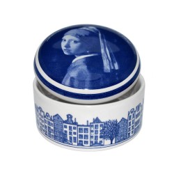Bonbonniere Delft blue girl with a pearl canal houses Bonbonniere Delft blue girl with a pearl canal houses