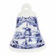 Eine Tischglocke aus Delfter Blau Steingut mit Weihnachtsdekoration. Eine Tischglocke mit aus der Sammlung von Royal Delft (De Koninklijke Porceleyne Fles). 