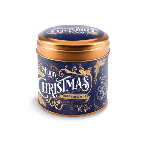 Stroopwafels in een speciaal voor kerstmis ontworpen stroopwafelblik. Een stroopwafelblik met kerstmis decoraties op een blauwe achtergrond