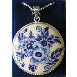 Silver necklace 42 cm + pendant delft blue stone flower 37 mm Silver necklace 42 cm + pendant delft blue stone flower 37 mm