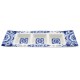 Serveer je hapjes en snacks in stijl met deze elegante Delfts blauwe tapas schaal. De schaal is vervaardigd uit hoogwaardig keramiek en prachtig gedecoreerd met een klassiek bloemmotief in Delfts blauw. Dankzij de rechthoekige vorm is hij ideaal voor het 