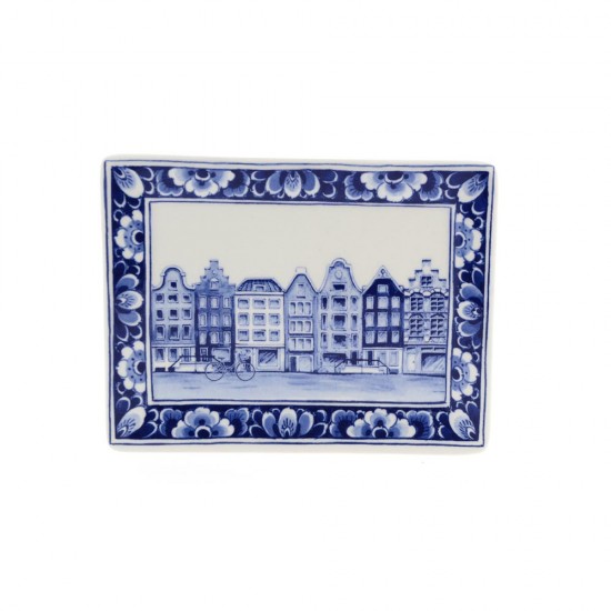Small Delft blue applique with a typical Dutch scene with a windmill framed with traditional Delft blue floral decorations