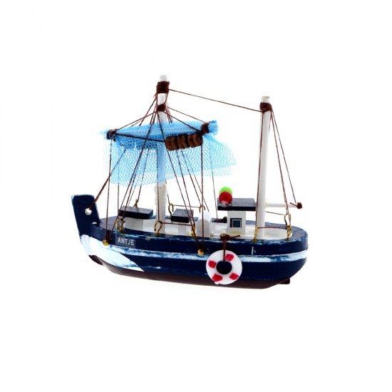 Kleines Modell eines Antje-Fischerboots. Aufgrund seiner charakteristischen Merkmale ist dieser Fischkutter bei Sammlern von Miniaturschiffen sehr beliebt.