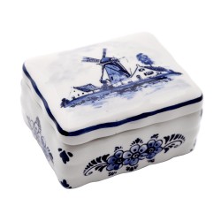 Cigarette box Delft blue windmill vintage Cigarette box Delft blue windmill vintage