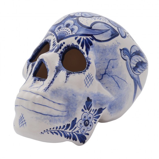 Totenkopf Delfter Blau Tattoo-Stil handbemalt