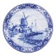 Delfts blauw wandbord met een molen  in Hollands landschap