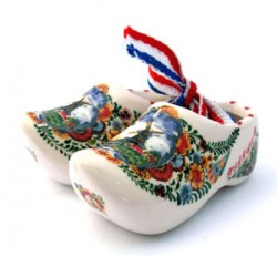 Klompjes polychrome mühle holland r/w/b-lintje 5 cm Klompjes polychrome mühle holland r/w/b-lintje 5 cm