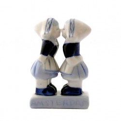 Kussend paar gay girls amsterdam 7 cm